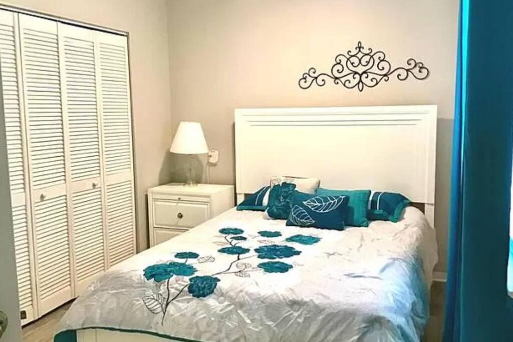 Cozy Beachside Condo With Pool View Corpus Christi Exterior photo